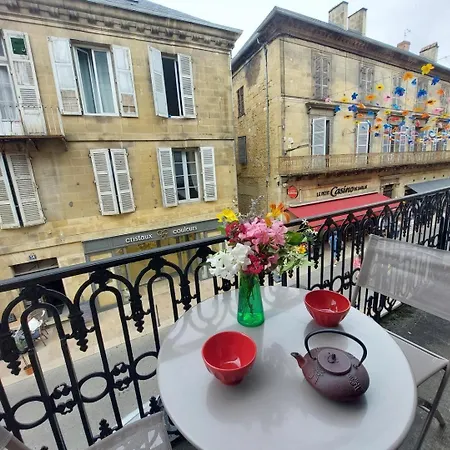 Appartamento Le Parvis Avec Grand Balcon à *