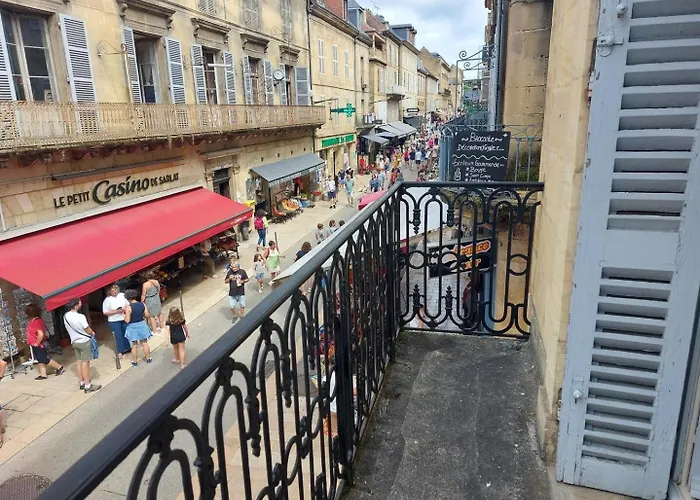 Le Parvis A * Sarlat-la-Canéda